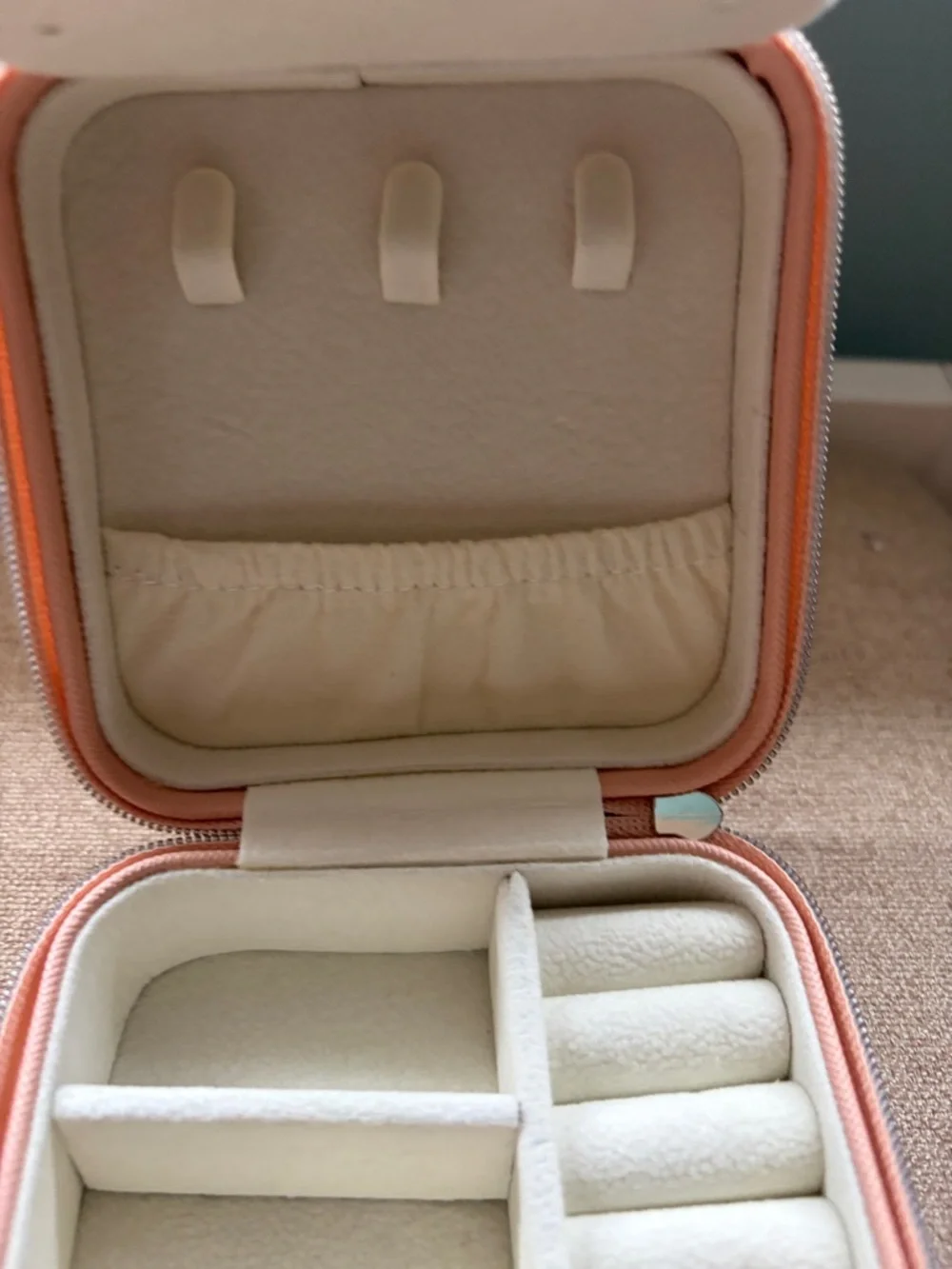 Compact Pink Travel Jewelry Case with Mirror - Picture 2 of 3